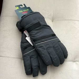 NWT, L/XL, Tek Gear, Warm Gear Ski Gloves